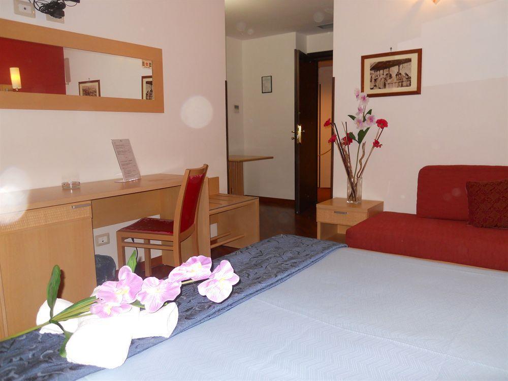 Catania Crossing B&B - Rooms & Comforts Extérieur photo
